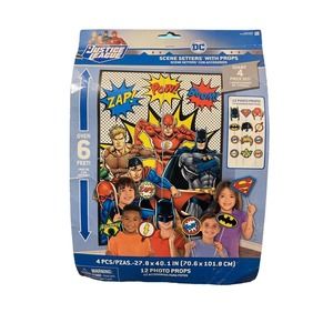 Justice League Classic Scene Setters® with Props Wall Decoration party supply